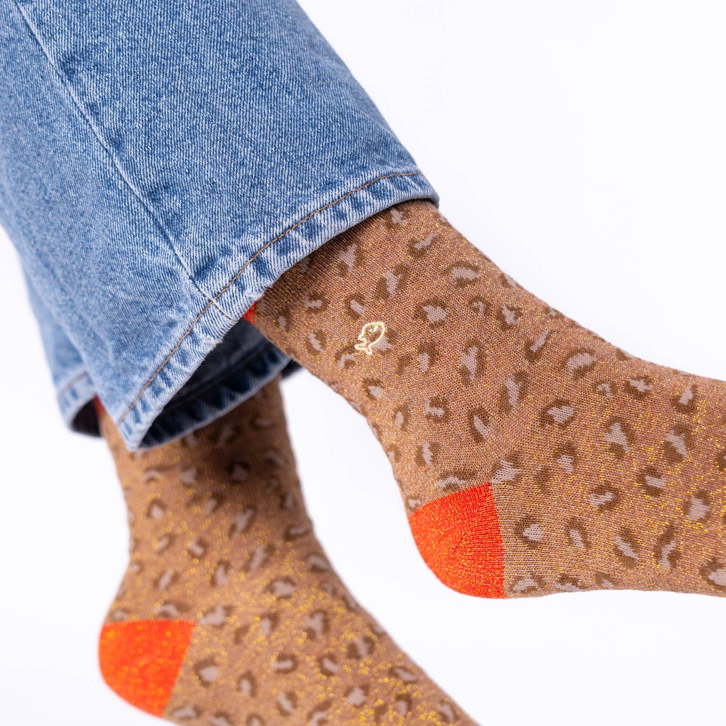 Brown-orange leopard socks made of combed cotton