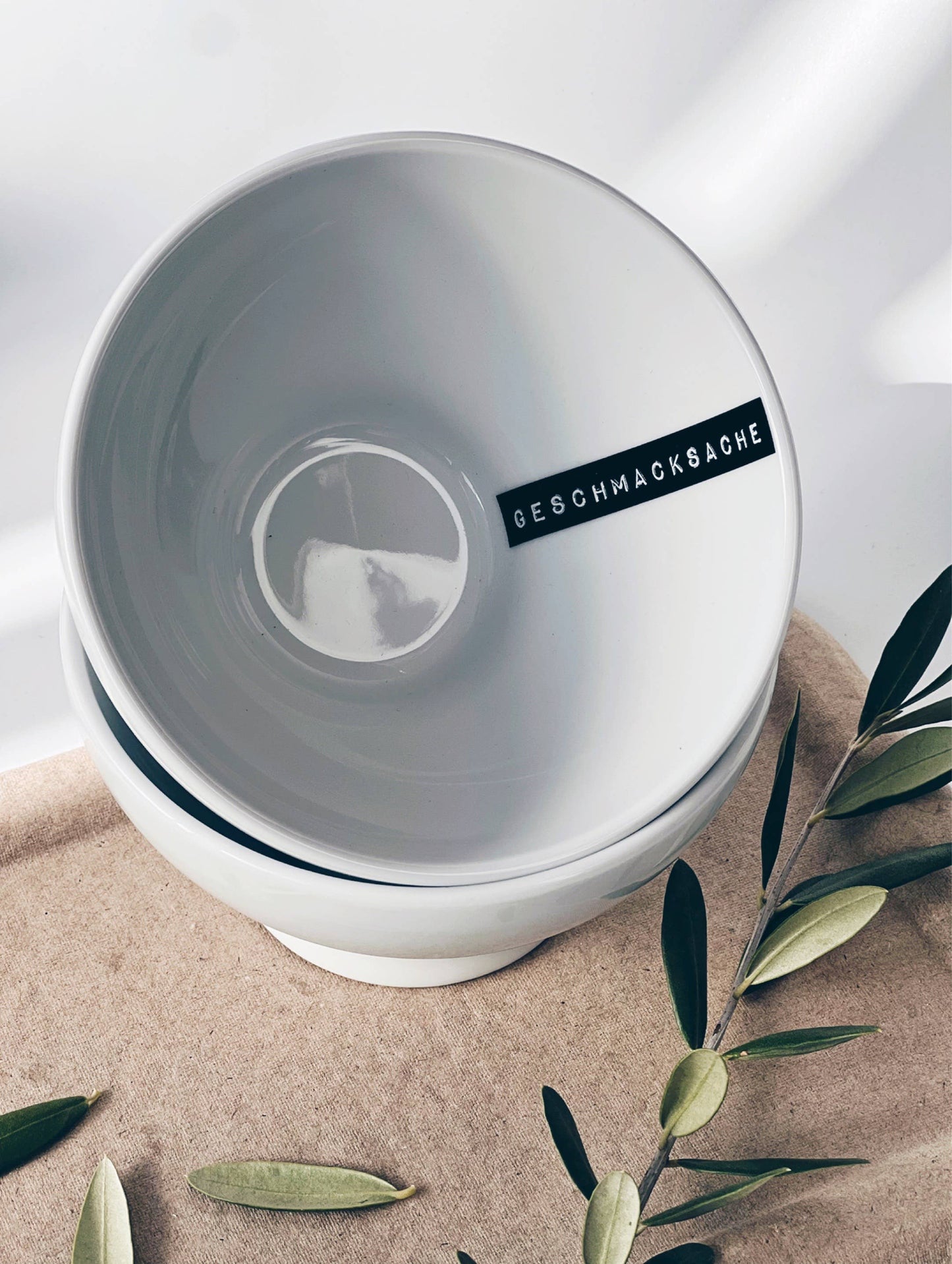 Black Porcelain Bowl I Breakfast Cereal Porridge yummy: Enjoy your meal!