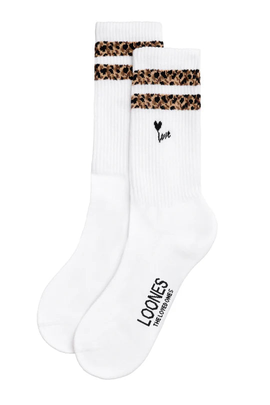 LEO LOVE | white
