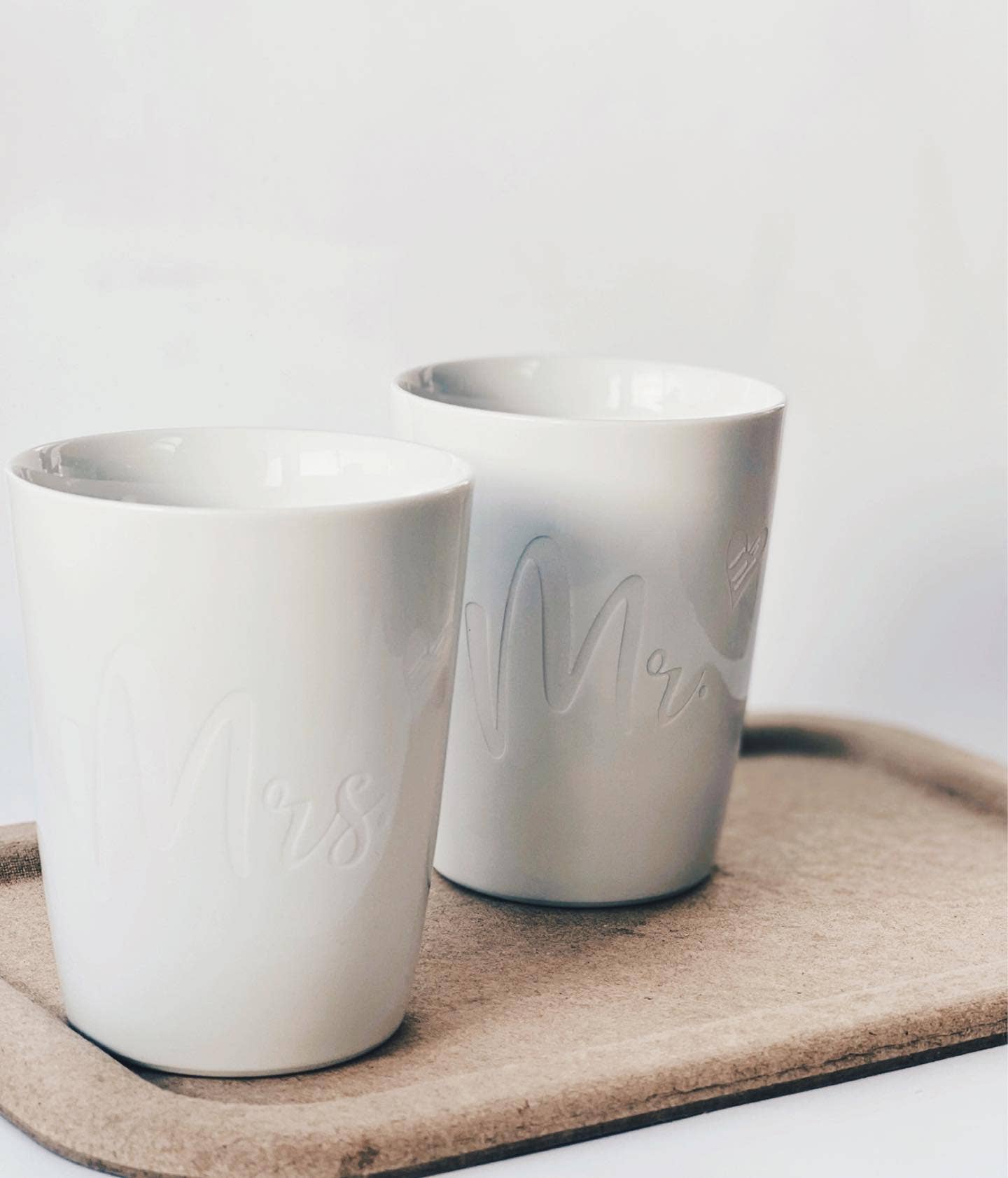 Mug Cup Engraving Wedding Gift - Mrs & Mr I Bride: Mr