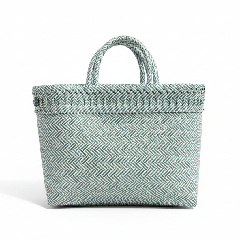 Einkaufskorb – Geflochtenes Design in Mint & Weiß
